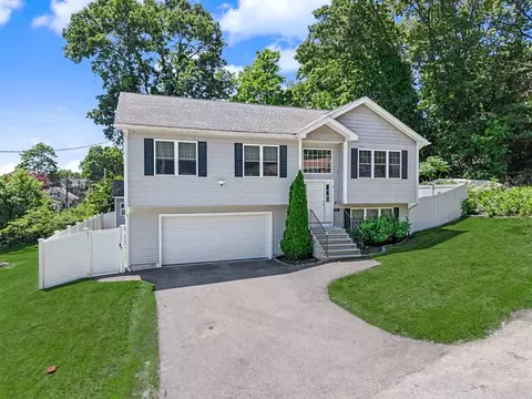 7 Cadman St, Worcester, MA 01604