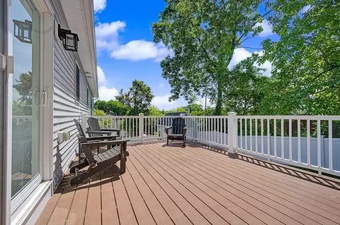 Exterior - 7 Cadman St, Worcester, MA 01604 photo 5 of 7