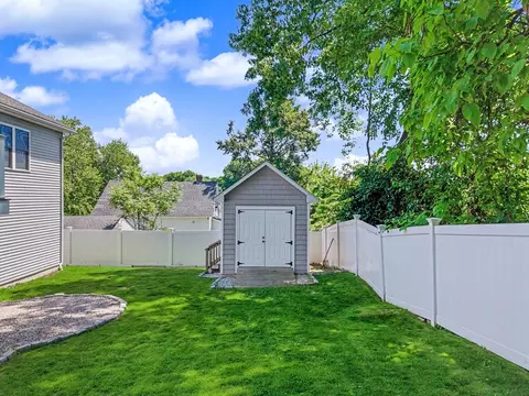 Exterior - 7 Cadman St, Worcester, MA 01604 photo 7 of 7