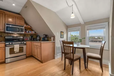 58 Oliver St #3, Somerville, MA 02145