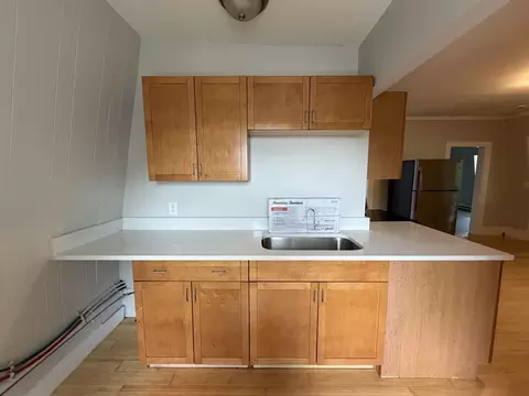 Kitchen - 37 Oak Ave, Worcester, MA 01605 photo 2 of 6