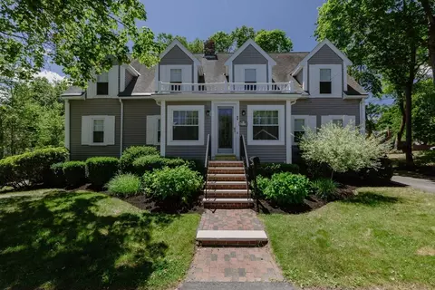 98 Randolph St, Weymouth, MA 02190