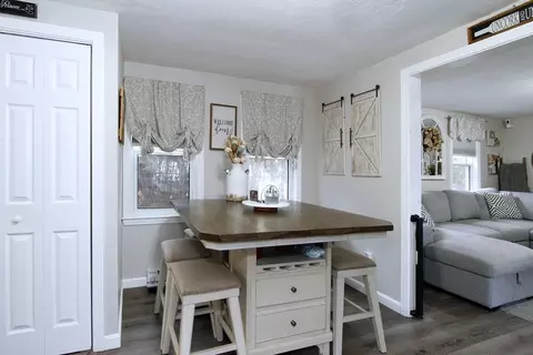 Dining - 2795 Cranberry Hwy, Wareham, MA 02571 photo 1 of 1