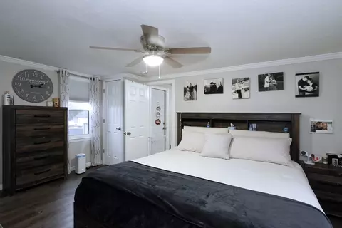 Bedroom - 2795 Cranberry Hwy, Wareham, MA 02571 photo 1 of 5