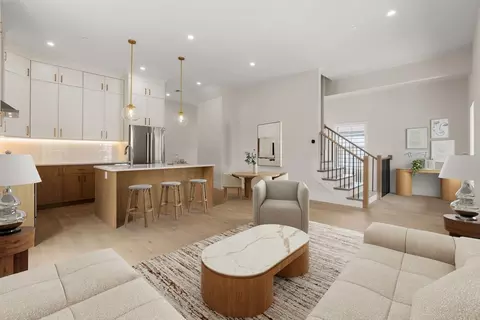 326 Lowell St #3, Somerville, MA 02145