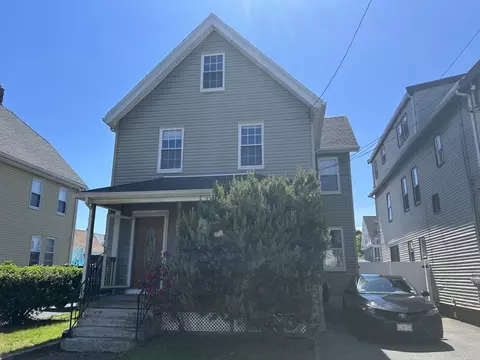 15 Dean St, Everett, MA 02149