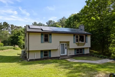 198 Lower Gore Rd, Webster, MA 01570