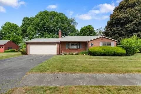 Exterior - 9 Graystone Dr, Danvers, MA 01923 photo 7 of 7