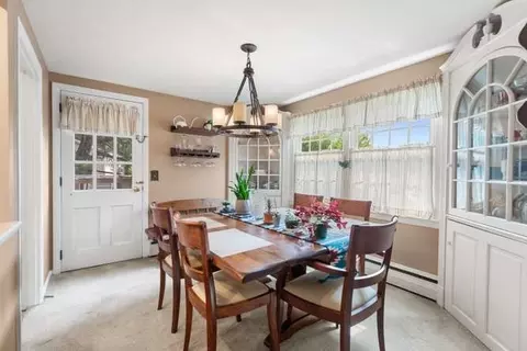 Dining - 9 Graystone Dr, Danvers, MA 01923 photo 2 of 2