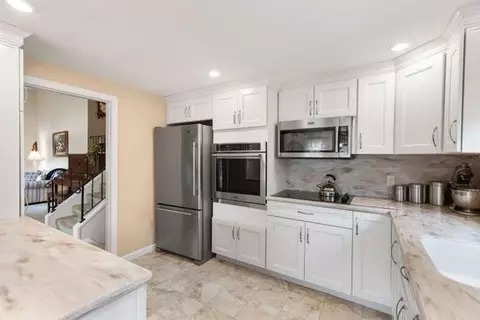 Kitchen - 9 Graystone Dr, Danvers, MA 01923 photo 3 of 3