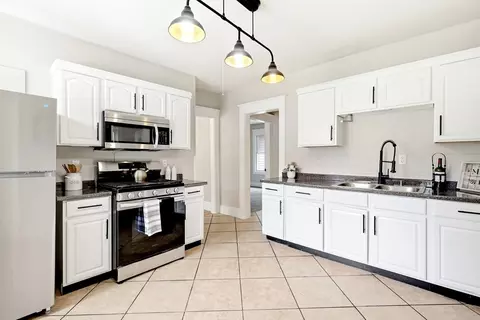 341-343 White St, Springfield, MA 01108