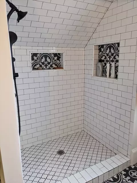 7 Howard Ave, Attleboro, MA 02703 photo 9