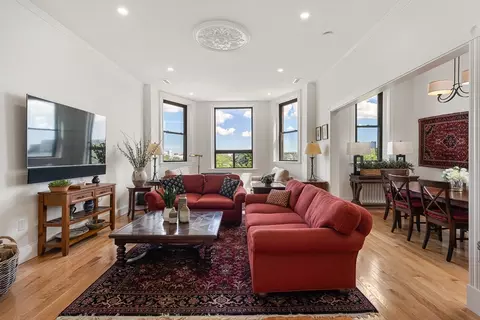 31 Bay State Rd #4, Boston, MA 02215
