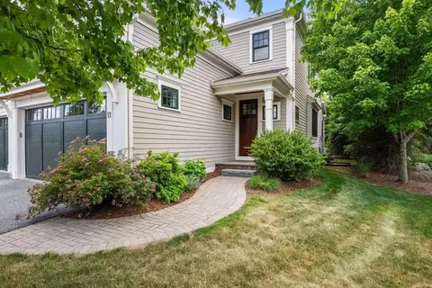 11 Lillian Way #11, Wayland, MA 01778