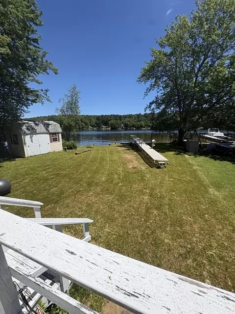 15 Craig Rd, Holland, MA 01521