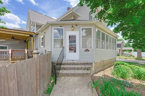 39 Johnston Ave #1, Whitinsville, MA 01588