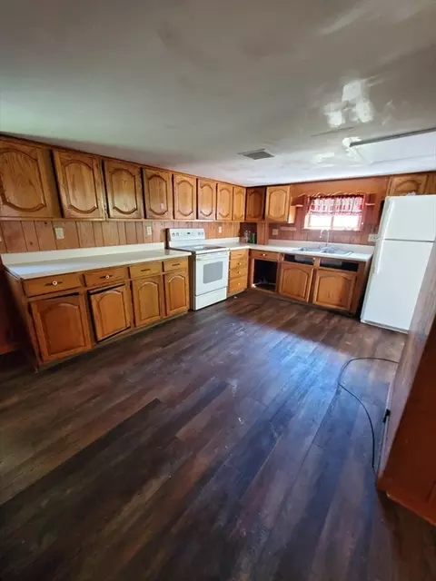 76 Aspen St, Ware, MA 01082 photo 11