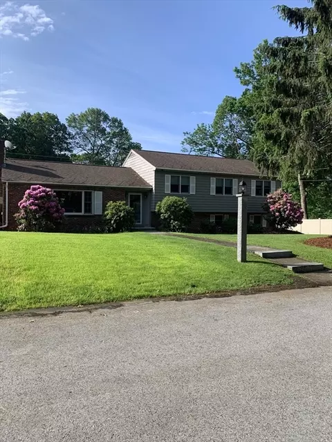 47 Farmington Rd, Nashua, NH 03060
