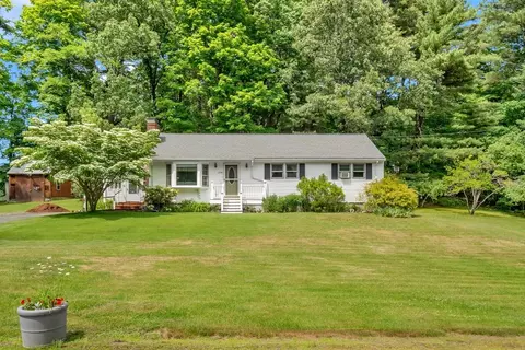 204 Hill Rd, Groton, MA 01450