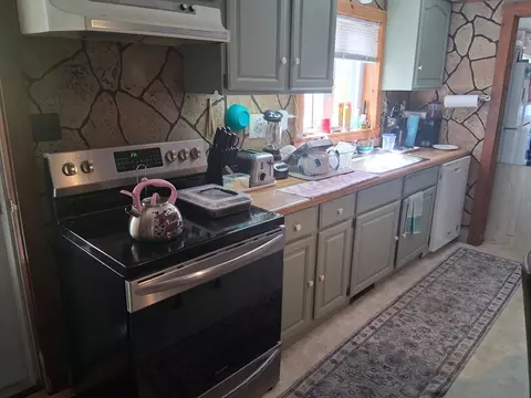 465 Tully Rd, Orange, MA 01364 photo 9