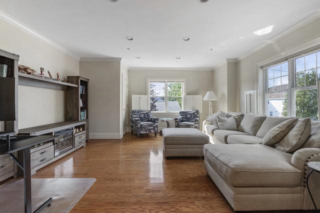 50 Clemence St #50, Cranston, RI 02920