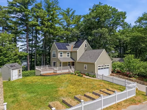 64 Lake Shore Dr S, Westford, MA 01886