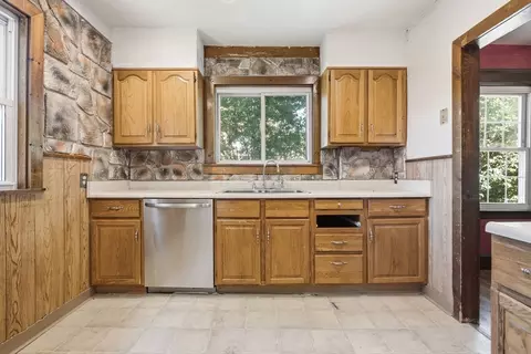 6 Ashburnham Rd, Worcester, MA 01606 photo 5