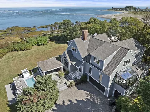 1 Trouants Is #1, Marshfield, MA 02050