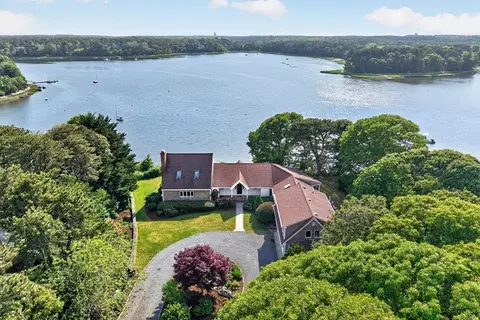 22 Blake Ln, Orleans, MA 02653