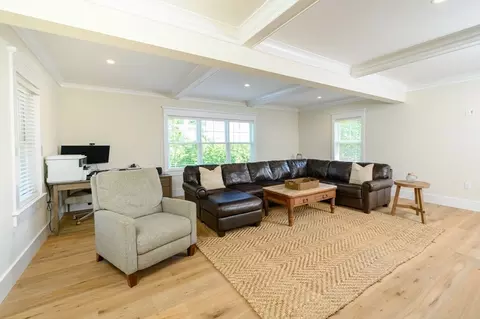 Living - 7 Laurel St, Hingham, MA 02043 photo 4 of 6