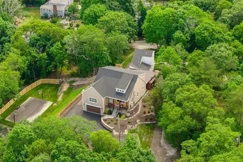View/Area - 7 Laurel St, Hingham, MA 02043 photo 1 of 4