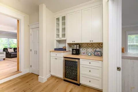 Entry Way - 7 Laurel St, Hingham, MA 02043 photo 1 of 1
