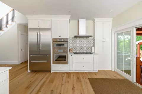 Kitchen - 7 Laurel St, Hingham, MA 02043 photo 5 of 6
