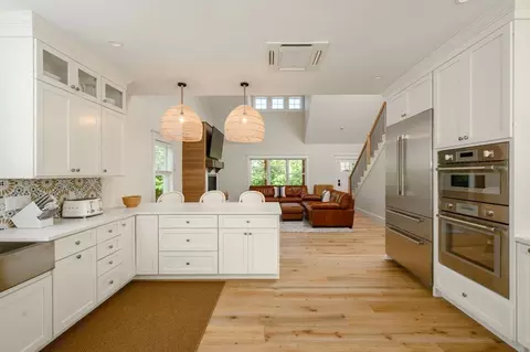 Kitchen - 7 Laurel St, Hingham, MA 02043 photo 6 of 6