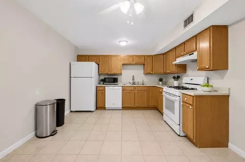 526 3rd St, Fall River, MA 02721 photo 5