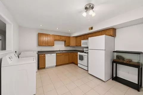 526 3rd St, Fall River, MA 02721 photo 8