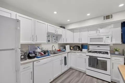 526 3rd St, Fall River, MA 02721 photo 7