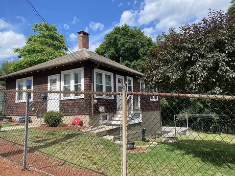10 Indiana Ct, Newton, MA 02464