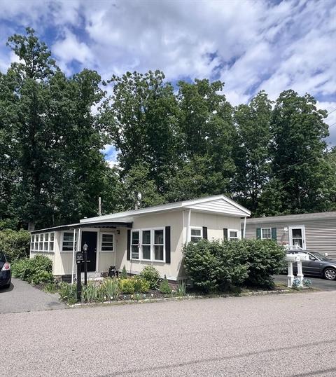 160 Washington St #17, Plainville, MA 02762