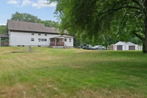 180 Lincoln St, Blackstone, MA 01504