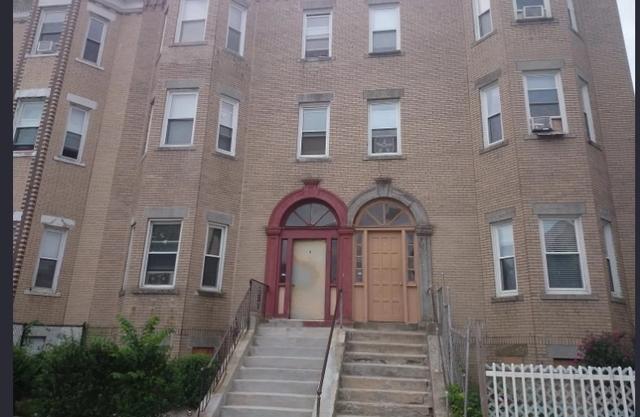 9 Forbes St, Jamaica Plain, MA 02130