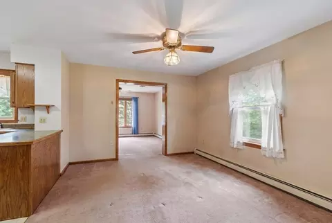 Living - 386 Sherbert Rd, Ashburnham, MA 01430 photo 5 of 5