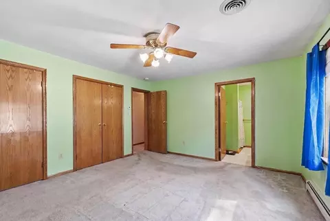 Bedroom - 386 Sherbert Rd, Ashburnham, MA 01430 photo 2 of 5