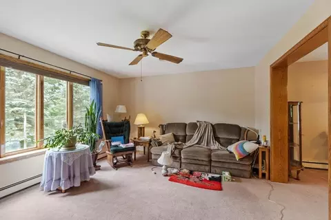 Living - 386 Sherbert Rd, Ashburnham, MA 01430 photo 3 of 5