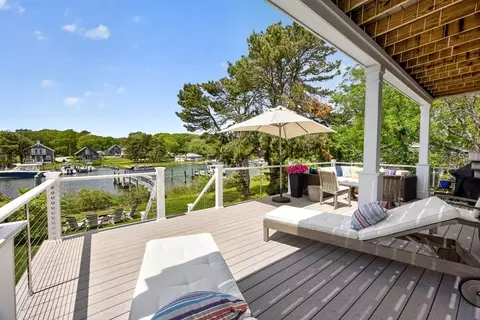 357 Monomoscoy Rd, Mashpee, MA 02649 photo 8