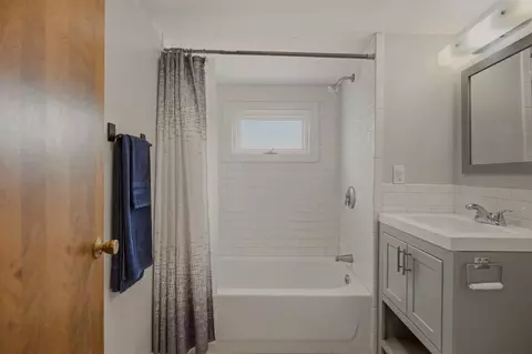 124 Woodman St, Fall River, MA 02724 photo 30