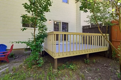 Exterior - 53 Luden St, Springfield, MA 01118 photo 4 of 7