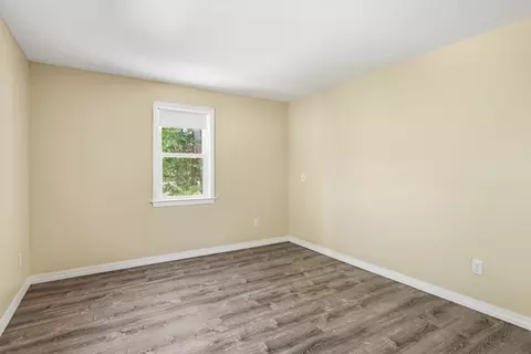 Bedroom - 53 Luden St, Springfield, MA 01118 photo 5 of 7