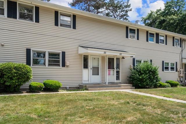 55 Meadowlark Ln #55, Chicopee, MA 01022