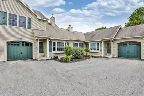 72 Mountain Village Rd #72, Windham, NH 03087